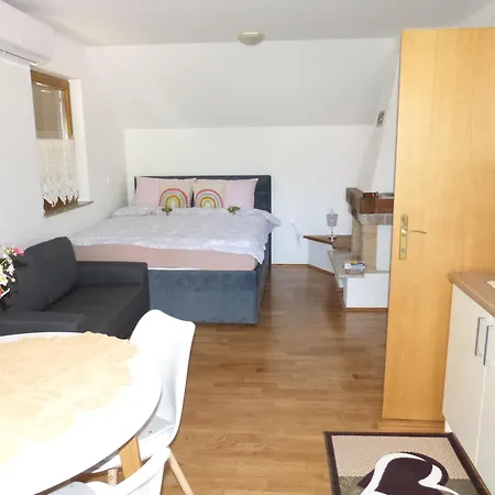 בית נופש Vineyard Mavrica Dragatuš